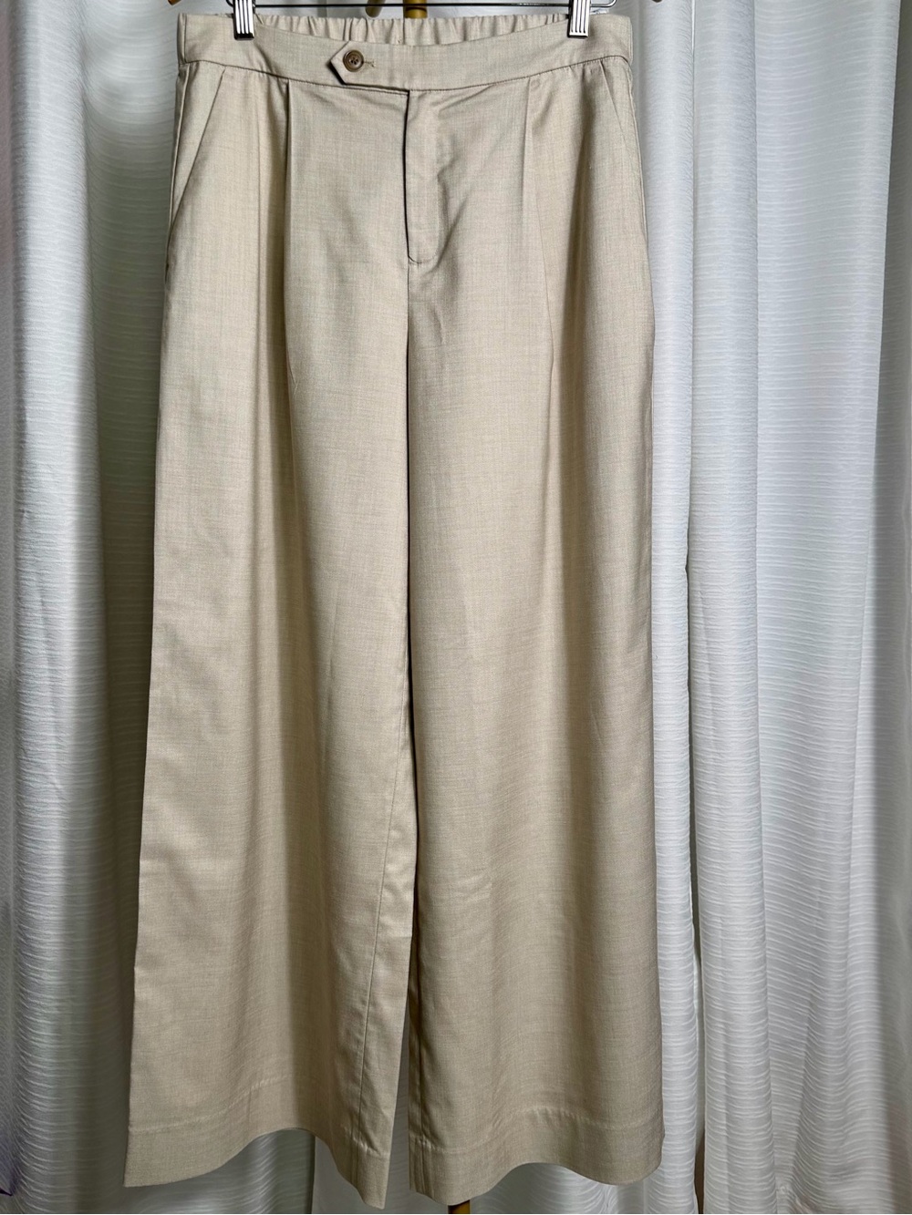 Banana Republic Wide-Leg Chinos in Light Beige